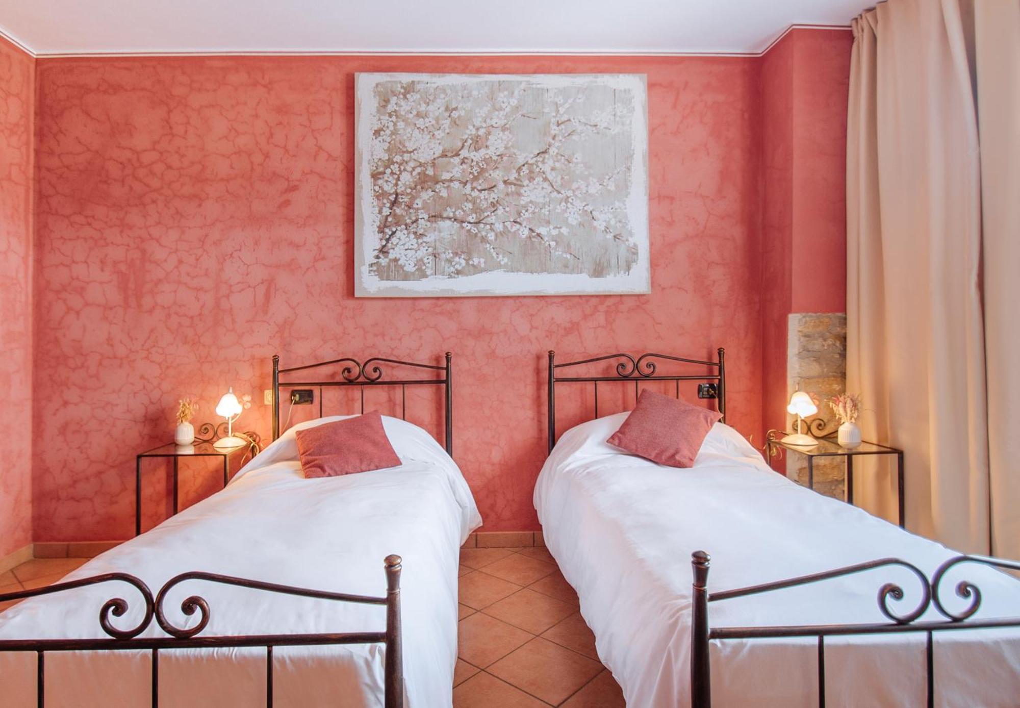 Agriturismo Tenuta San Giuseppe Cossano Belbo Bagian luar foto