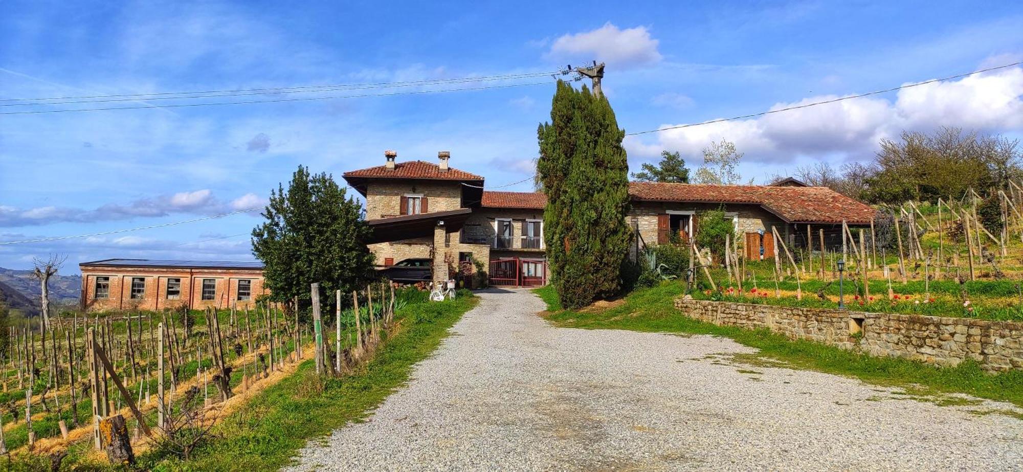 Agriturismo Tenuta San Giuseppe Cossano Belbo Bagian luar foto